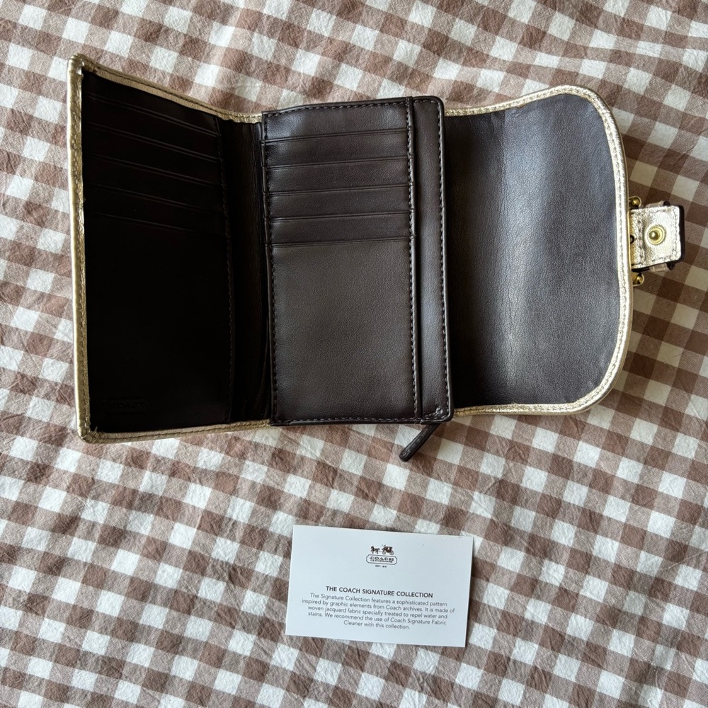 Coach Tan Gold Signature Collection Small Wallet Buckle - Picture 3 of 4